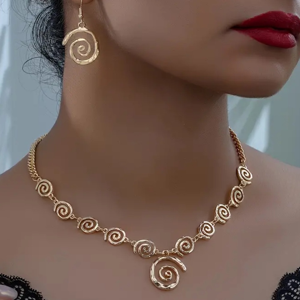 Jewelry Set, Necklace with Pendant & Earrings .